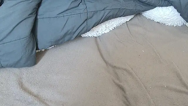 CeriseLapine live sex cam