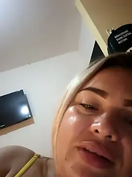 lucy_estrr - Lucy_estrr's free webcam - UK Sex Cams