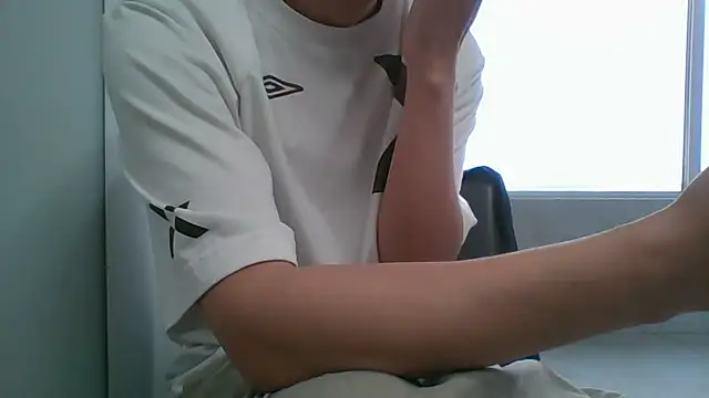 nole_china7 (Ask my age) - talk / fun / cum