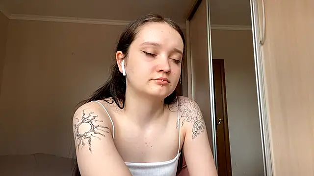 TrulaPhay live sex cam