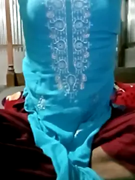 naughtygirl96 - Naughtygirl96's free webcam - UK Sex Cams