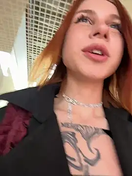 rosiesecret (F young) - caress BOOB to GET HARD near people