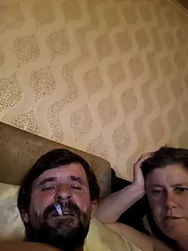 diamonddaisy (G milf) - Fingering her pussy in panties