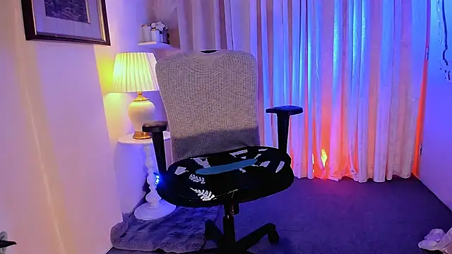 divorced_ms_valeria (T young) - FACIAL CUMSHOT