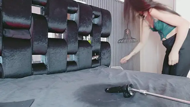 levana1 (F young) - double penetration+ last tipper control