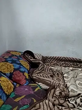 sweetqueen143 webcam