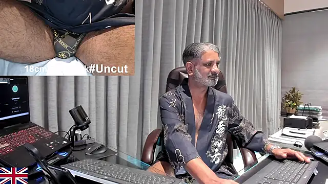 OnlineBossUK live sex cam