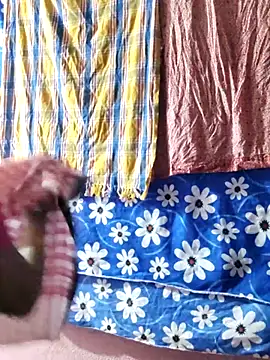 yamini1431 live sex cam