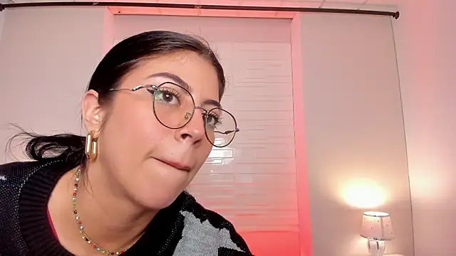 gabbyowenn - GabbyOwenn's free webcam - UK Sex Cams