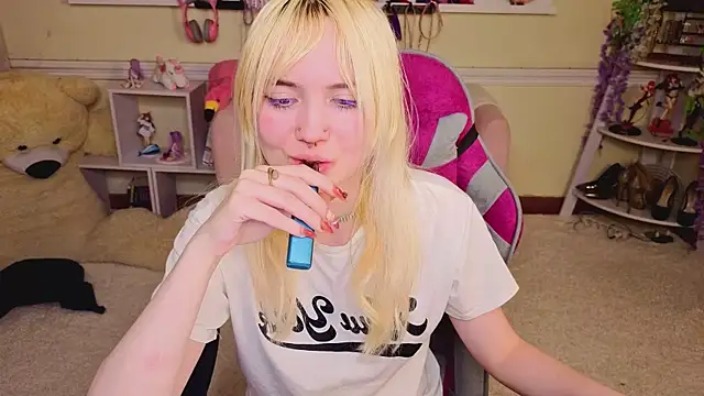 iris_ivory - Iris_Ivory's free webcam