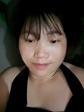 lylaanhmin - Lylaanhmin's free webcam - UK Sex Cams