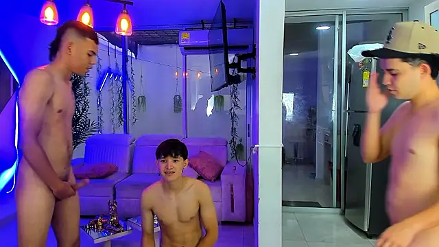 Houseofwarrios webcam