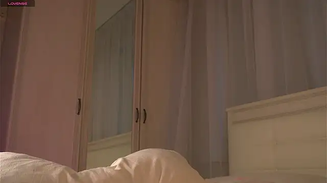 dawnacreman (F young) - Taste my pussy