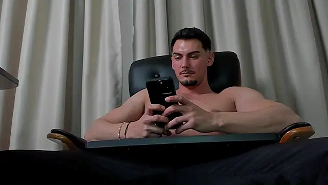 clintmasters (M young) - Happy Valentine's day !