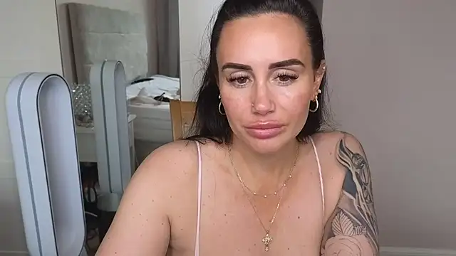 LibbyLoveHeartx live sex cam