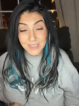 LittleMissEeve's live cam