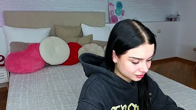 silena_sky - Silena_sky's free webcam - UK Sex Cams