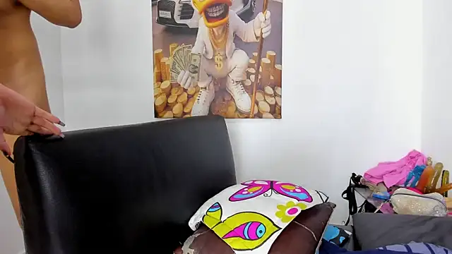 funny_xtreme_group69 (Ask my age) - 8 fingers dp in ass in pussy