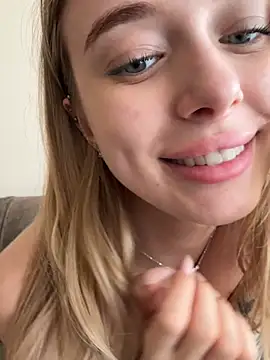 enjoy_my_beauty (F teen) - show my boobs out NEW window