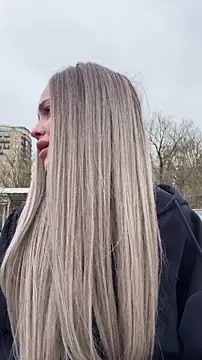 kikiwatson (F young) - Show boobs in public ❤️‍🔥