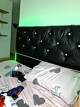 best sex chat Pamela Tiny