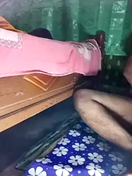 Mistompa24 live sex cam