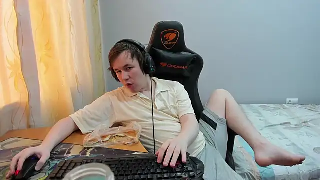 iliaskrislove live sex cam