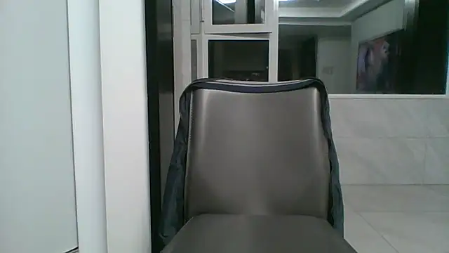 nole_china7 (Ask my age) - talk / fun / cum