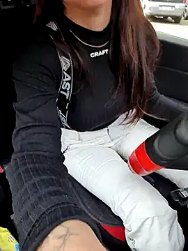 sexy7883 (G milf) - Montain @panties off outside 👅