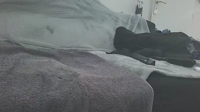 gege_cool (M mature) - #brunettes #cam2cam #cheapest-privates #ejaculation #flashing #french #handjob #masturbation #mature #medium #small-audience #straight #white