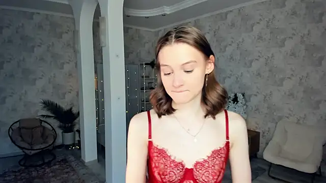 LianneBynon Live Webcam on Stripchat