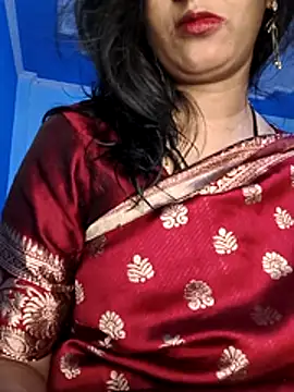 Webcam Model (Taara1)  is live.Free join now!