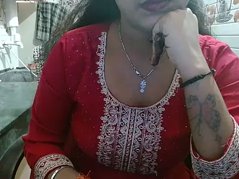 lovingpihu - LovingPihu's free webcam