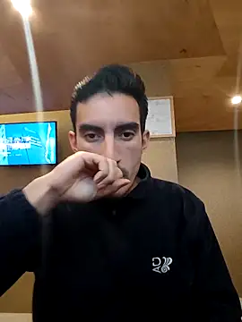 TommyMomentum live sex cam