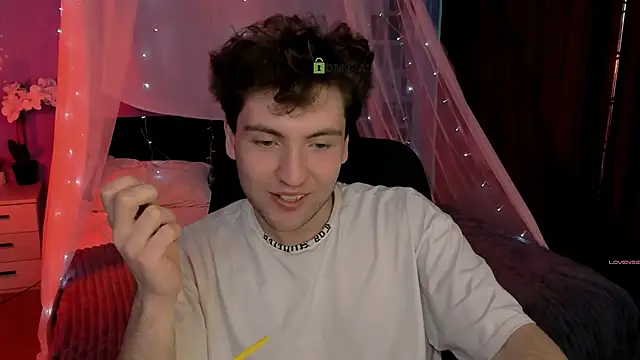 joseph_bear_ (Ask my age) - show dick