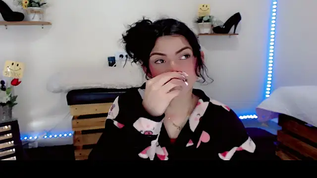 NathalialLooes live sex cam