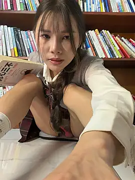 fire-18 (F young) - 学姐为了奖学金 出卖身体 图书馆 搞刺激