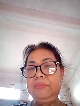 Hotestlove live cam profile