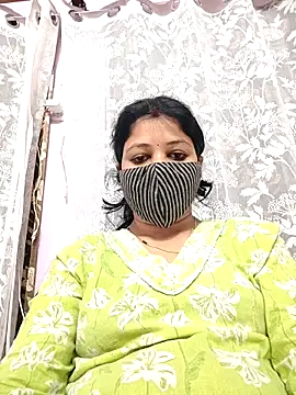 Priyaji7575 live sex cam