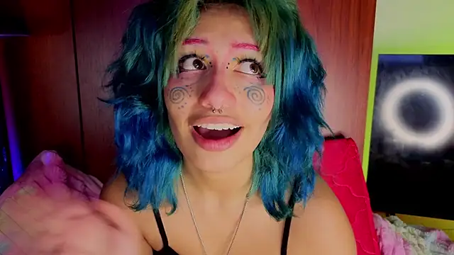 zoelight18 - Zoelight18's free webcam