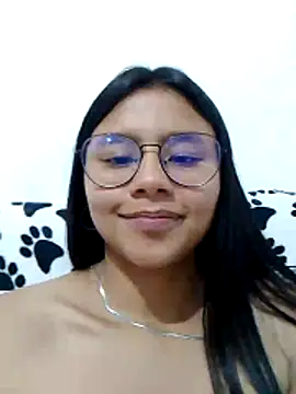 Webcam Model (SofieLove_01)  is live.Free join now!