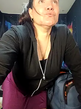 zuleyka_69 (F milf) - 🍊FLASH TITS🍊