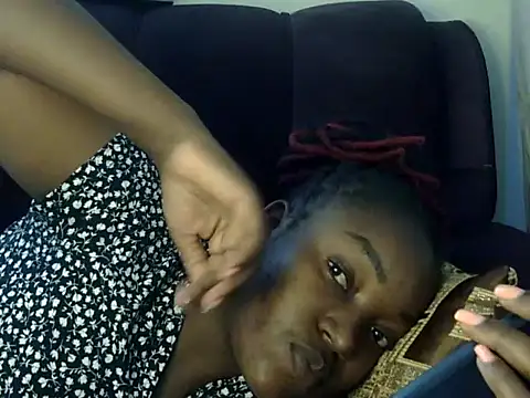 Sexy-suzy live sex cam