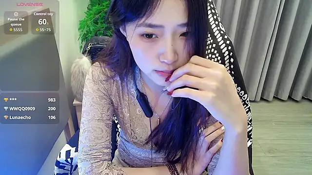su_ning (F teen) - 才艺表演，热舞一支