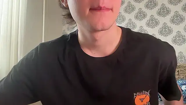 tomasdickpick (M twink) - take off a T-shirt