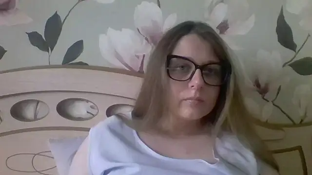 always_forr_you - Always_forr_you's free webcam - UK Sex Cams