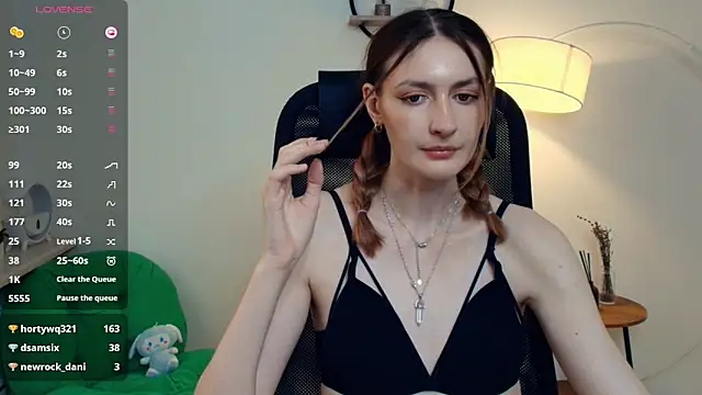 loralanett - LoraLanett's free webcam - UK Sex Cams