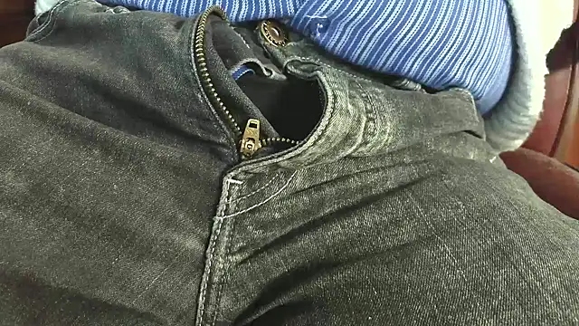 hairyandtiny live sex cam