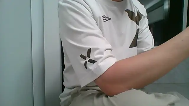 nole_china7 (Ask my age) - talk / fun / cum