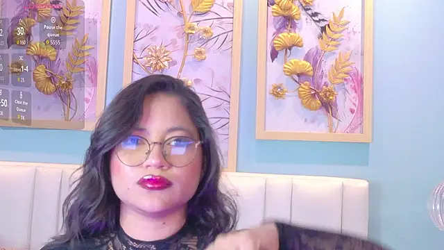 kendalfox_ (F young) - Sensual dance without a top! 💃